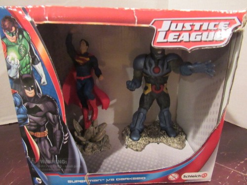 DC Comics Actionfiguren – Superman Vs. Darkseid, 10,2 Cm, 2er-Pack Mit 6 Mystery-Zubehörteilen (inkl. Sammelkarte)