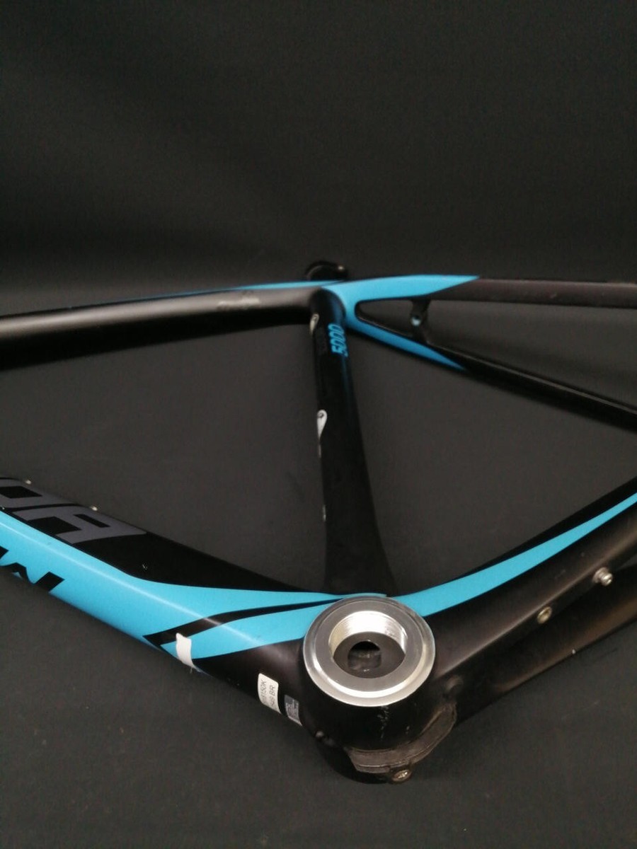 MERIDA SCULTURA 5000 Bike Frame Set Tire Size 500mm Free MERIDA SCULTURA 5000 Bike Frame Set Tire Size 500mm Free