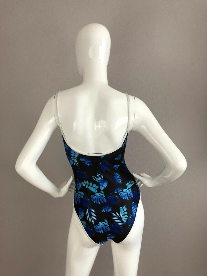 Traje de baño de una pieza We Are Handsome para mujer talla XS Foto 3 de 4