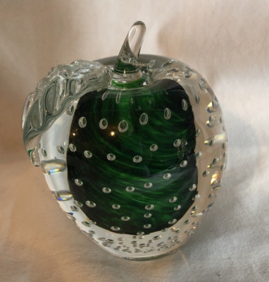 Art Glass Apple   Paperweight Controlled  Bubble Green Clear 4  Tall NICE!!