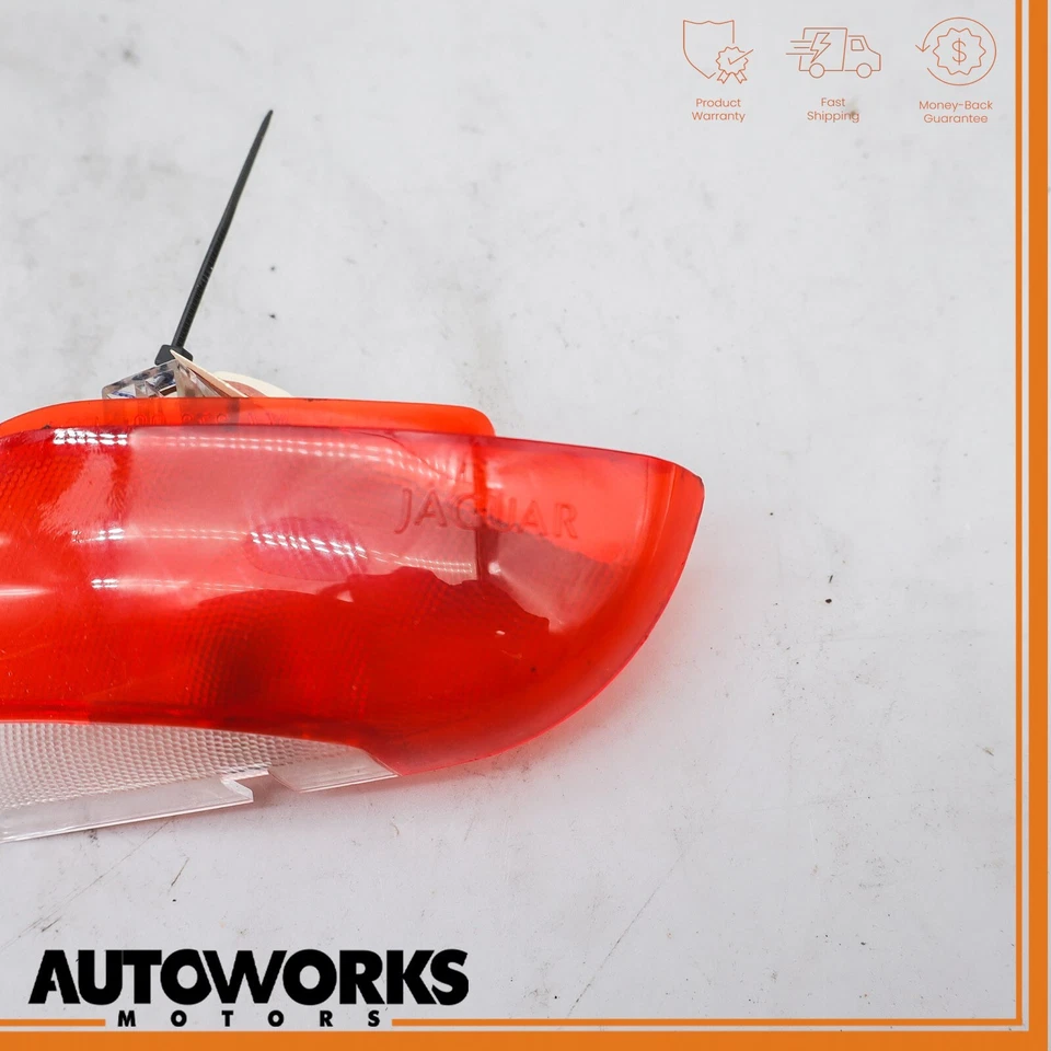Lámpara de luz de cortesía para puerta delantera derecha 97-06 Jaguar XK8 XKR X100 LJA5370AA OEM Foto 3 de 4
