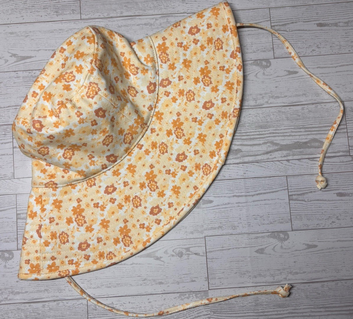 Lack Of Color Cotton Peach Bloom Floral Holiday Bucket Hat Sz S/M NWT Lack of Color Holiday Bucket PEACH BLOOM Hat Sz S.M Floral  main image 2