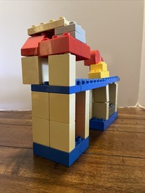 LEGO DUPLO 5828 Big Bentley Disney Pixar Cars 2 Set Lightning McQueen Mater Finn