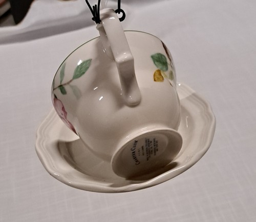 Bird Feeder Cup And Saucer Hanging Floral  Design  - Picture 4 of 11
