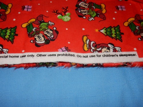 Mickey & Minnie Mouse Home For Holidays Red Christmas Flannel Fabric 1 1/2 Yards - Picture 3 of 4