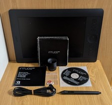Wacom PTH-651 Intuos Pro Medium Creative Pen  Touch Tablet Exc