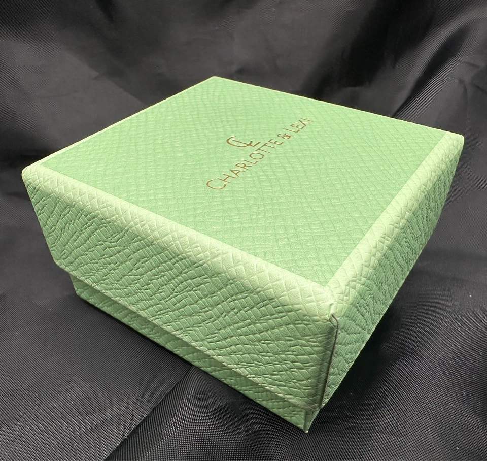 Collar Charlotte & Lexi .925 Plata Esterlina Tono Oro Esmalte Cerezas Nuevo Foto 3 de 3