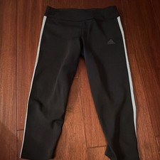 Adidas Women s Black Leggings Size Small 7/8 length