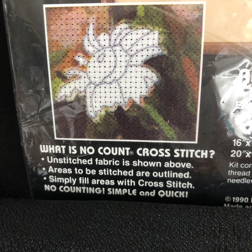 Dimensions Blossoms of Summer No Count Cross Stitch Kit #3945 dated 1990 New - Picture 4 of 7