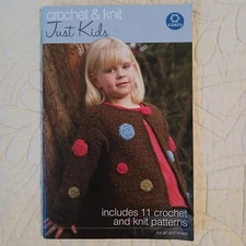 Coats & Clarks Book of 11 Kids Patterns Knitting & Crochet Instructions 2007 Vtg