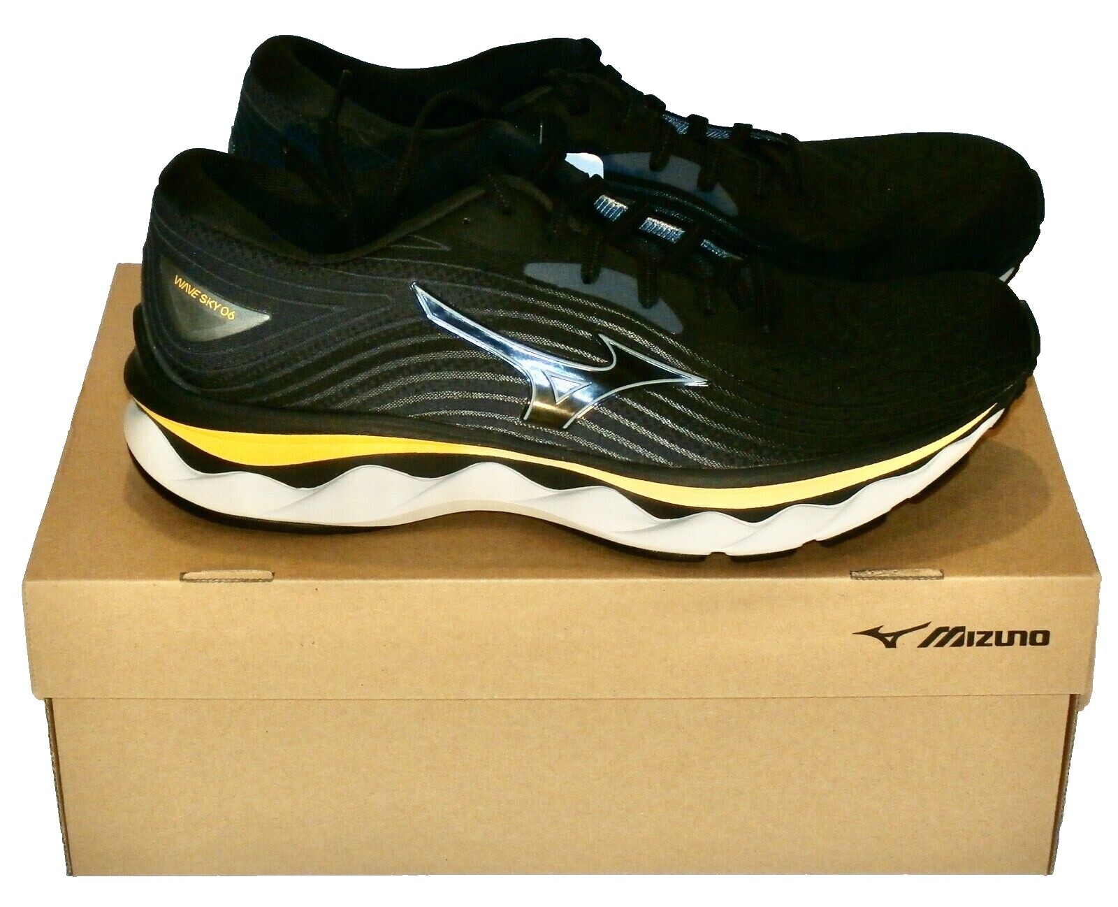 Mizuno Sneakers for Men for Sale - Shop Men