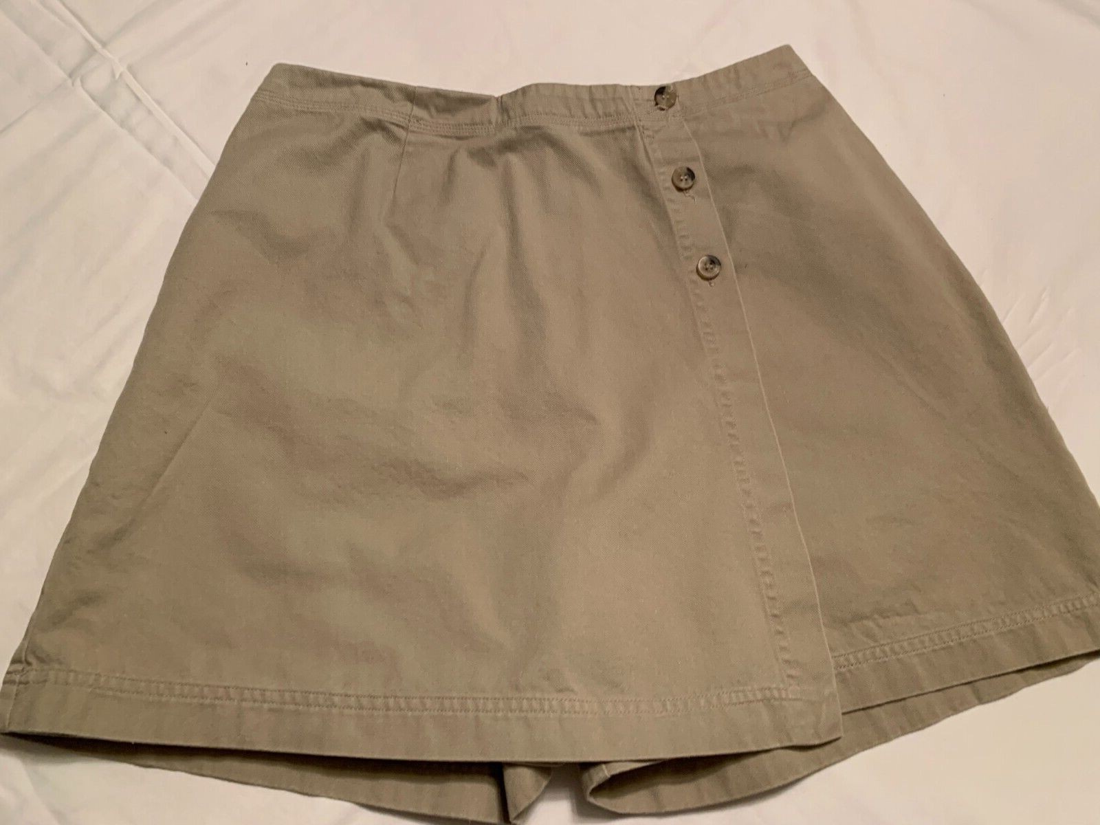 Picture 2 of 8
