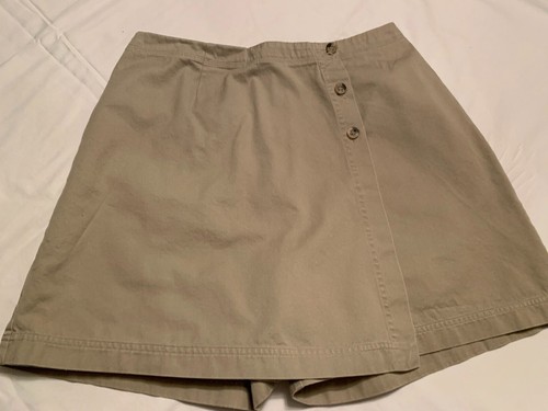 Skorts Size 13/14 Women's Beige Midrise flat front 100% Cotton back pocket - Picture 2 of 8