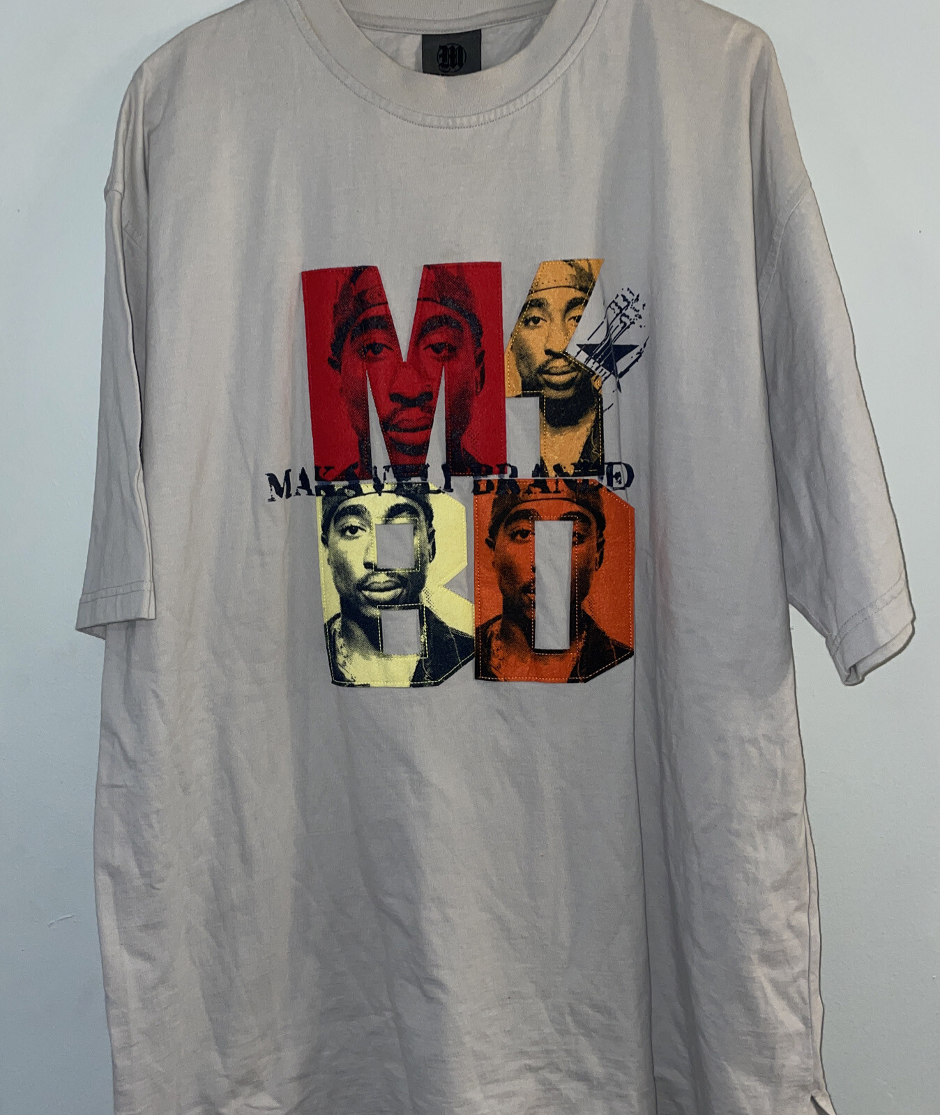FILA Camicia ricamata in feltro Makaveli marca Tupac taglia XL vintage t shirt rap braccio della morte