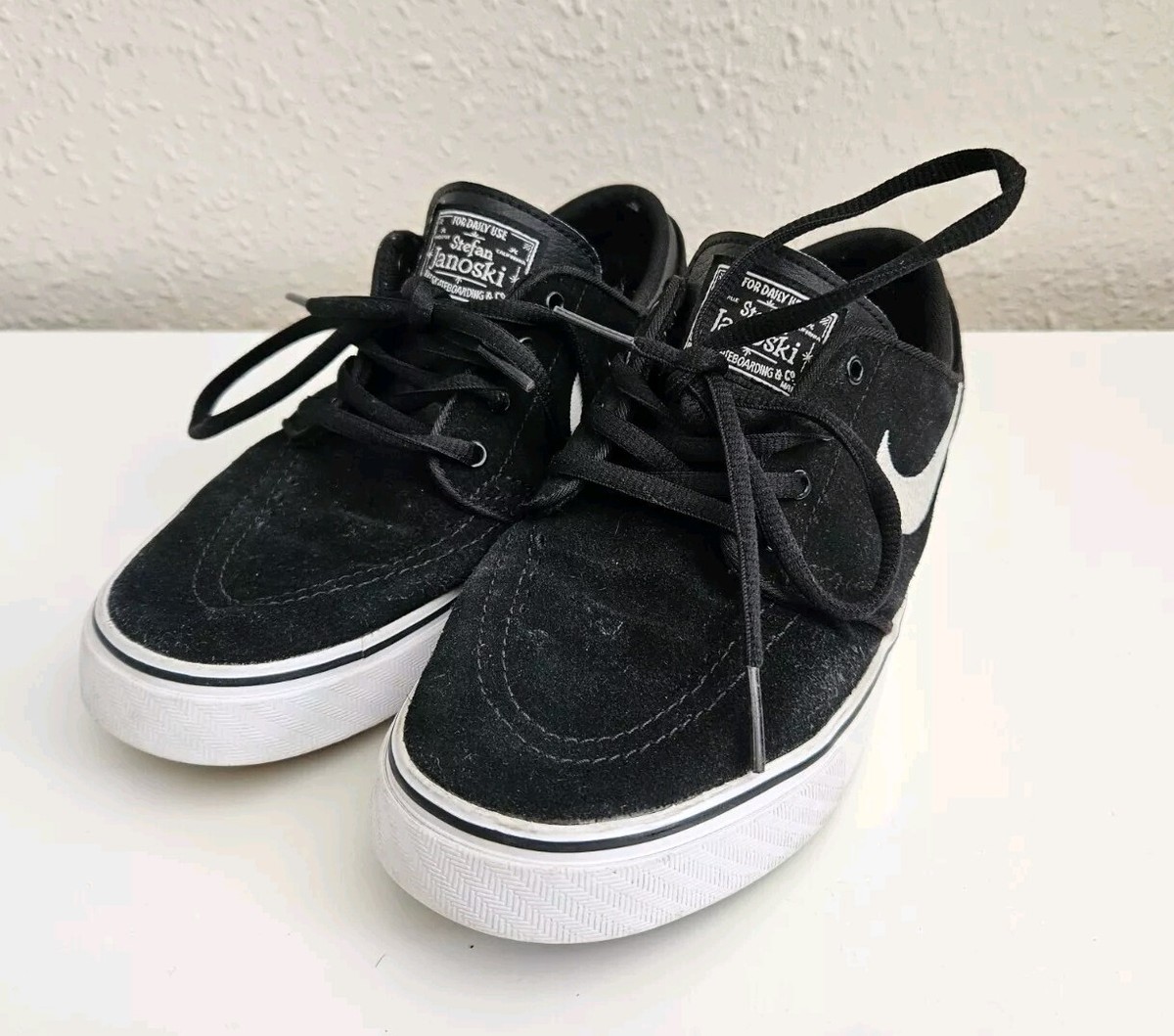 Nike SB Stefan Janoski Skateboarding Trainers UK Black/White