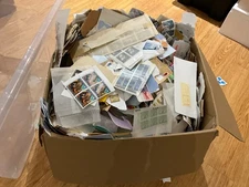 GB On Paper kiloware little off paper some world and some packets 9.5kg lot YTTY