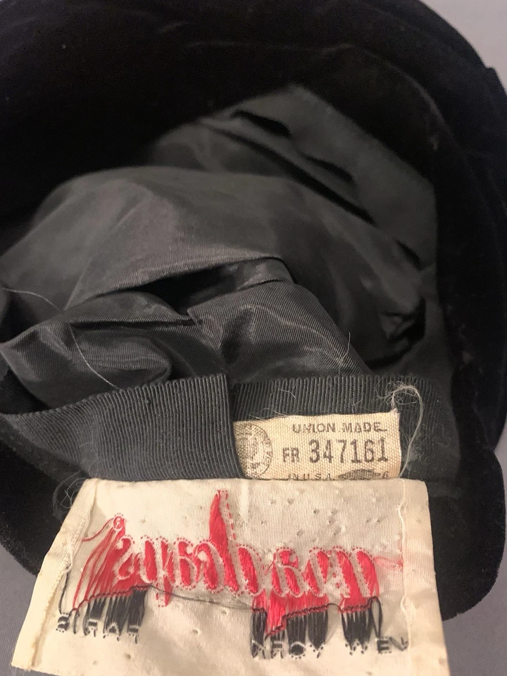 Vintage 1960s Madcaps New York Paris Black Velvet Beret – Union Made USA” - Image 4 of 4