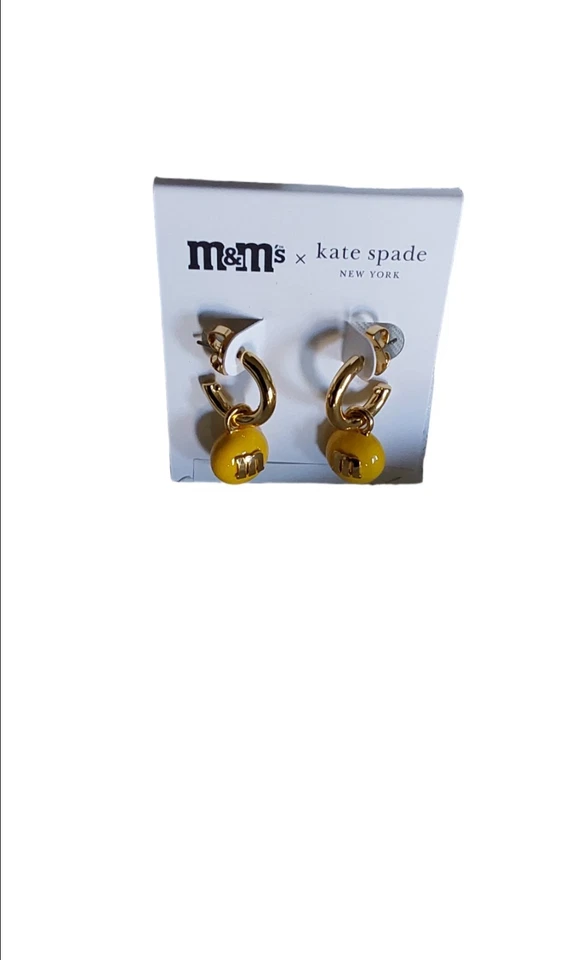 PENDIENTES M&M X KATE SPATE CHAPADOS AMARILLO Foto 2 de 3