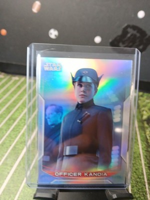 2020 Topps Star Wars Chrome Perspectives REFRACTOR Parallel #43-F Officer Kandia