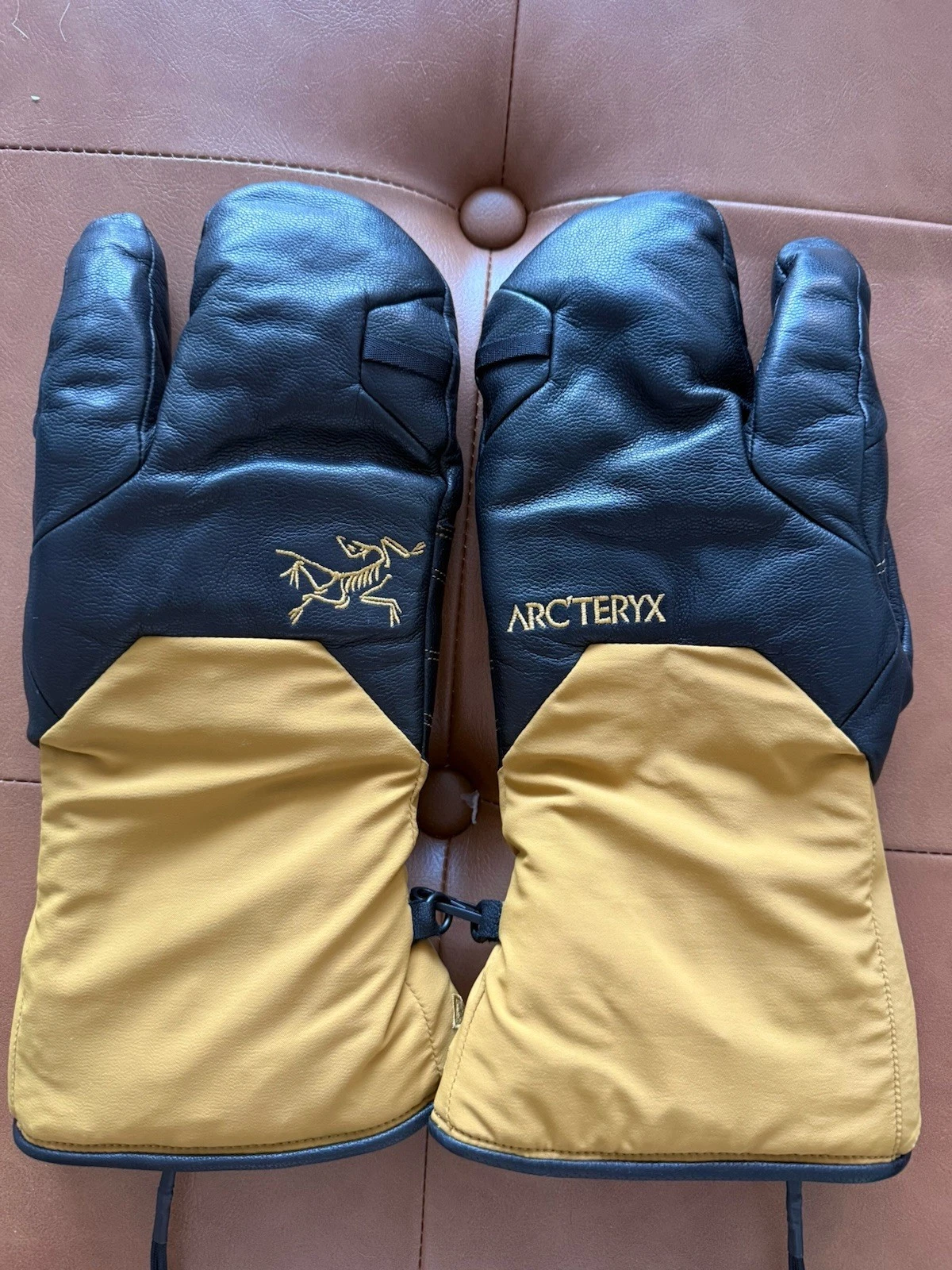 Arc'teryx Sabre Index Mittens Mens Size Medium Goretex