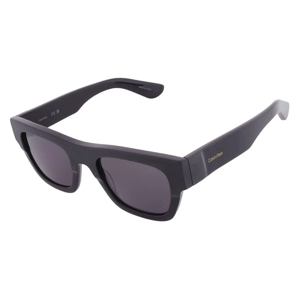 Gafas de sol cuadradas grises Calvin Klein para hombre CK24510S 001 51 CK24510S 001 51 Foto 3 de 4