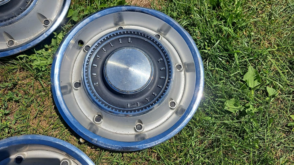 Juego de 4 Tapacubos 1969 Chrysler New Yorker Newport 15" Deluxe Cubiertas de Rueda 69 Foto 4 de 4