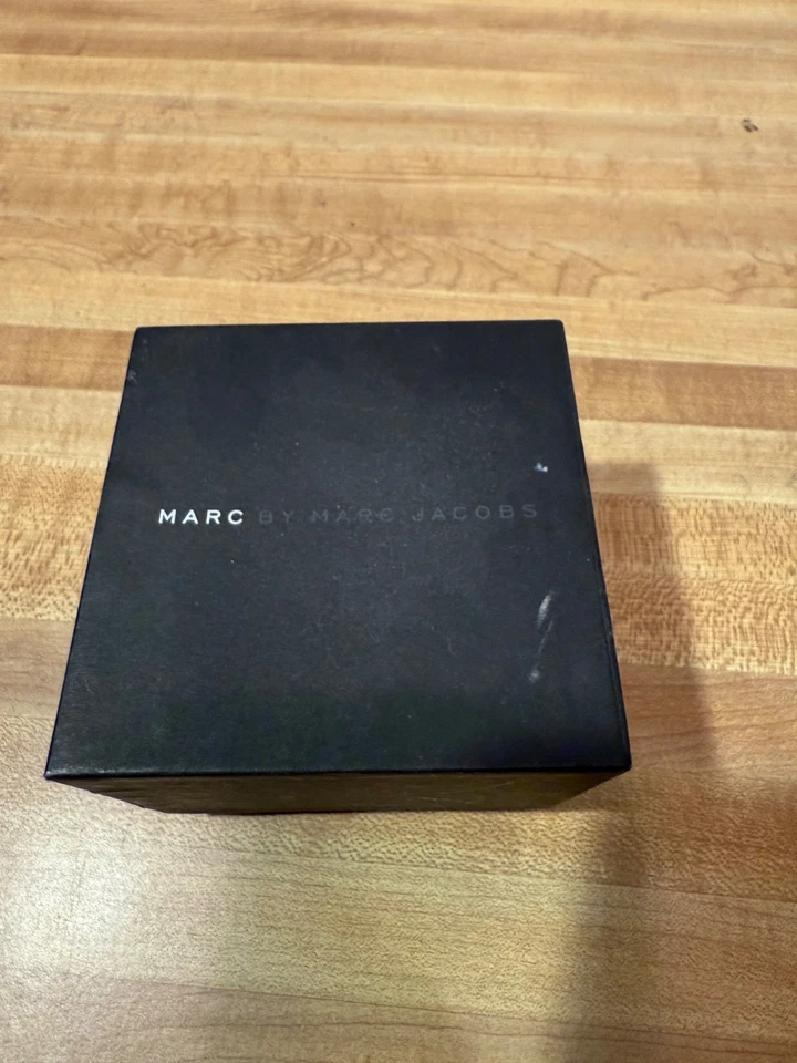 Reloj Marc Jacobs MBM 3342 acero esfera verde eslabones extra Foto 2 de 4