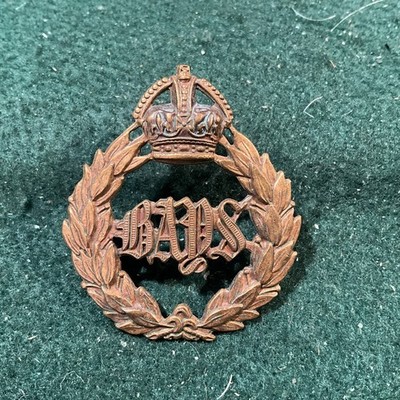 2nd Dragoon Guards Queens Bays Original Mützenabzeichen Kings Crown ab14
