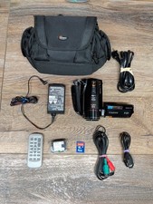 Canon VIXIA HF20 HD High Definition Flash Media Camcorder Bag/ Charger/ Remote