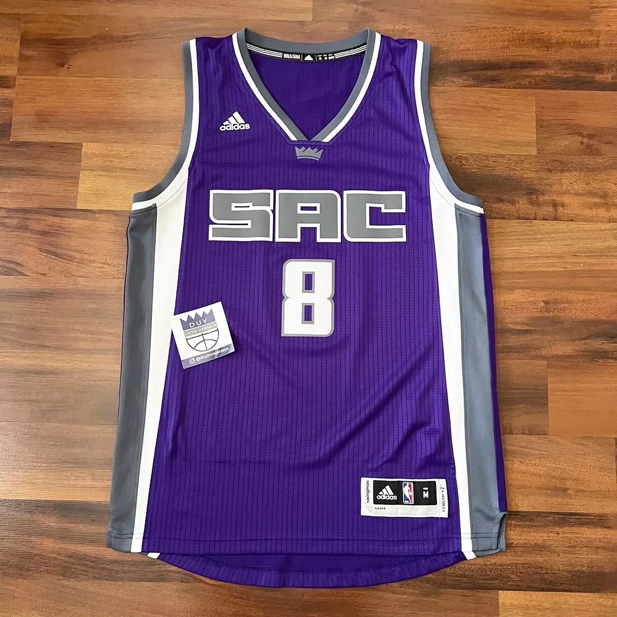 Kings swingman deals jersey