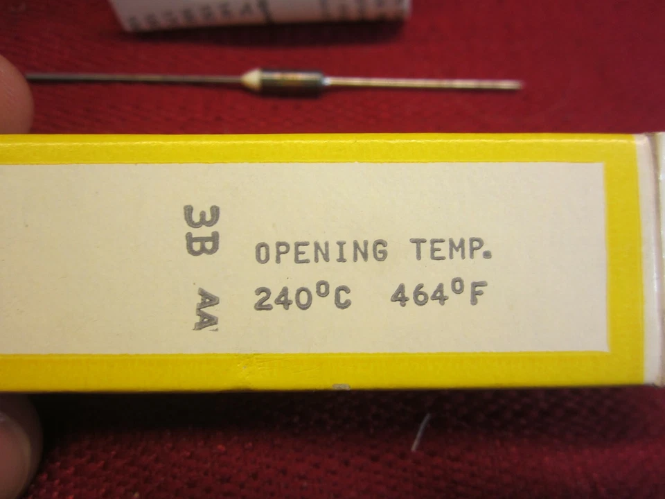 Sylvania Thermal Cutoff Fuse ECG 8242 240 °C, Axial Leaded, NEW! - Image 3 of 3