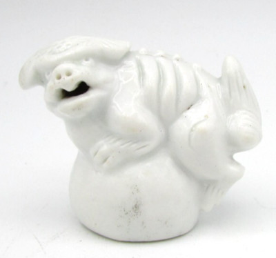 VINTAGE JAPANESE NUTSUKI PORCELAIN FOO DOG RATTLE FIGURE OR4