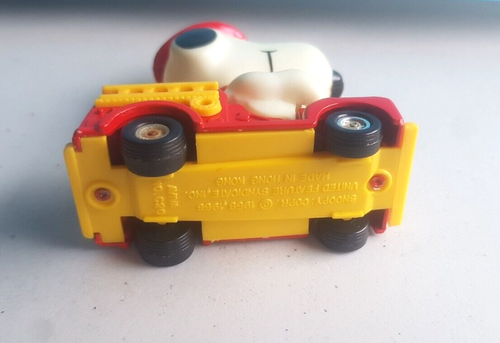 SNOOPY AUTO ESCI DIE CAST METAL SNOOPY'S GARAGE VINTAGE LOOSE - Picture 3 of 4
