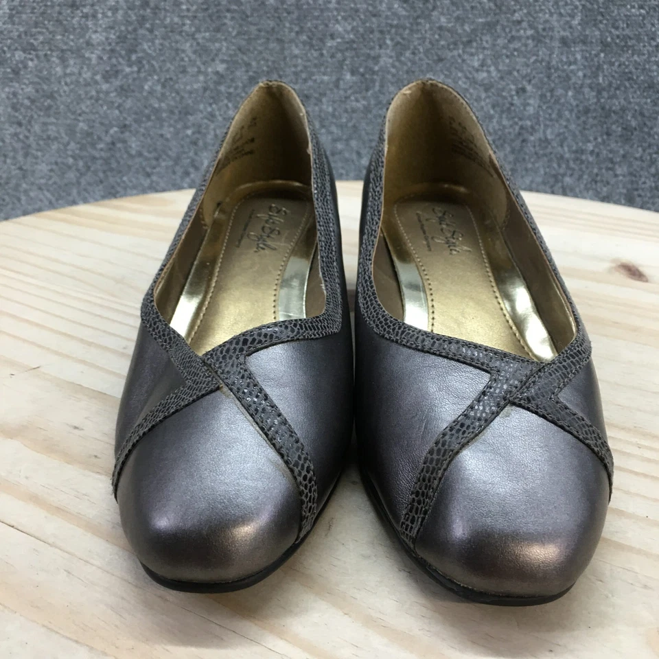 Soft Style Shoes Womens 6 Loafer Pumps Gray Faux Leather Block Heels Casual - Image 4 of 4