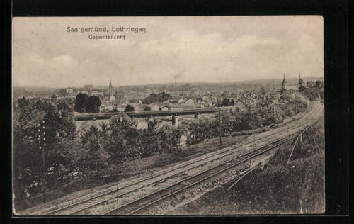 CPA Saargemünd, vue générale et chemin de ferschienen  - Afbeelding 1 van 2