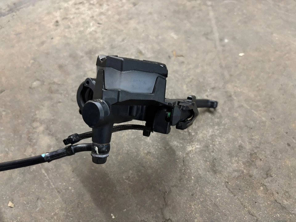 Polaris Matryx Switchback Assault 850 650 Brake Master Cylinder 2021 22 23 24 XC - Image 3 of 3