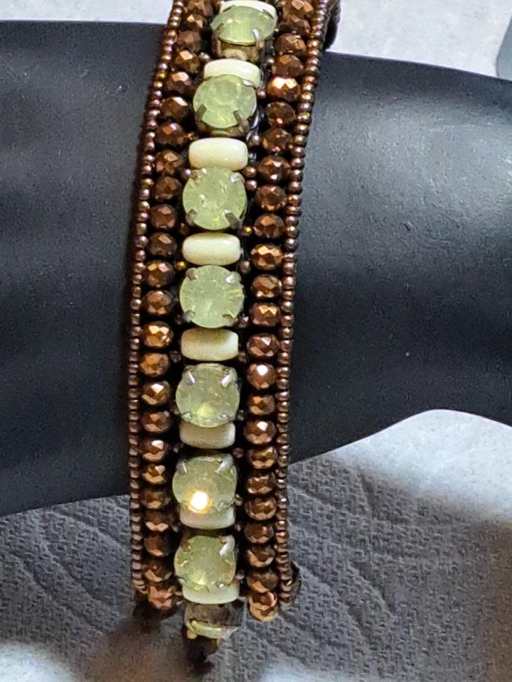 Impresionante pulsera con cordón auténtico de peltre rosa pedrería ámbar y lima Foto 2 de 4