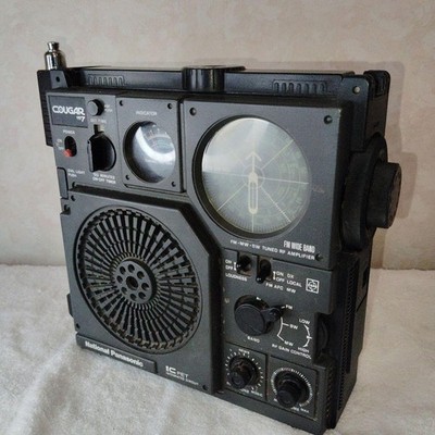 National Panasonic RF-877 Cougar No.7 1973 Vintage BCL FM MW SW 3
