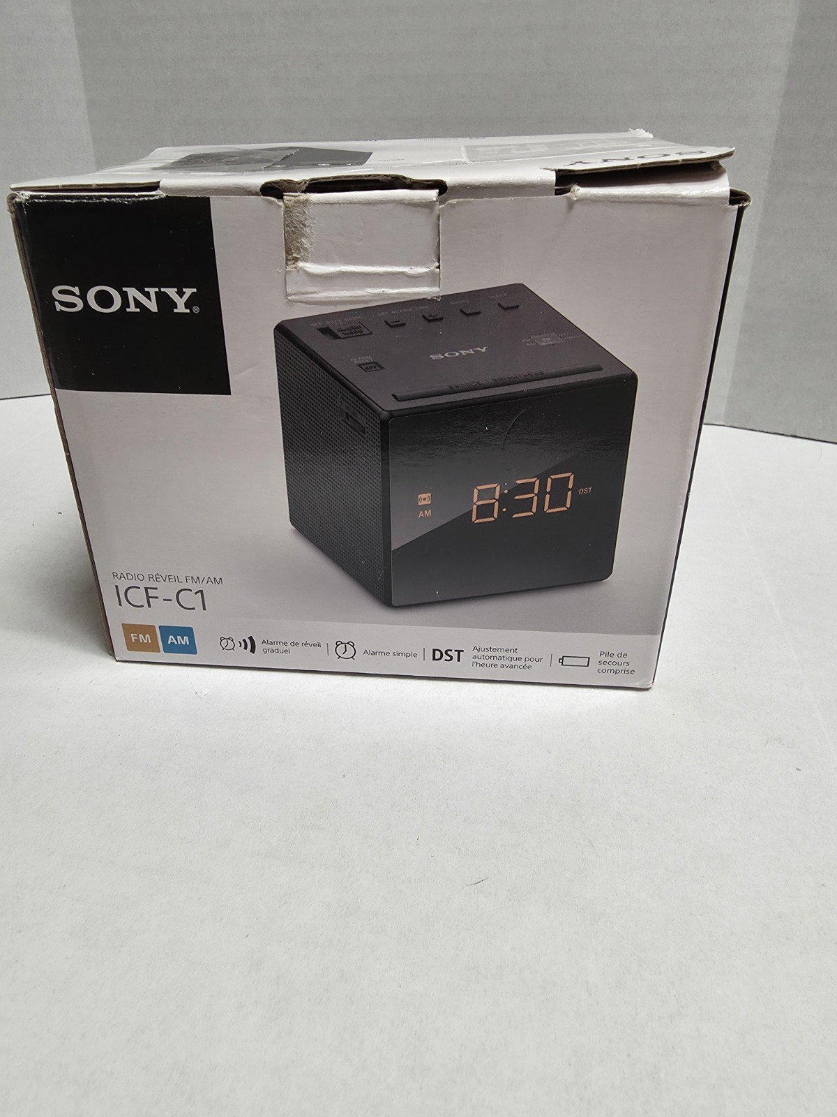 Sony ICF-C1PJ Digital AM-FM Clock-Radio Tested works. Comes with Box