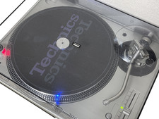 Système de platine vinyle à entraînement direct Technics SL-1200MK6 testé...