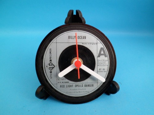 Vinyl Record 4" DESK CLOCKS Made from upcycled singles - Artists starting 'B' - Picture 139 of 320