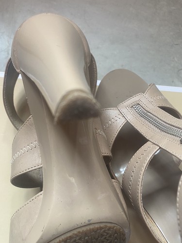 Michael Kors Berkley T Strap Open Toe Nude Sandals Size 9.5M UK 7 - Picture 6 of 19