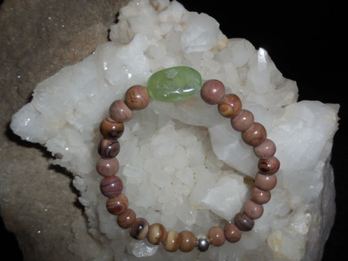 MENS SHELL BEAD AND PREHNITE NUGGET BRACELET - Picture 3 of 5