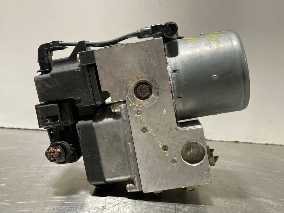 1999 PORSCHE BOXSTER ANTI LOCK BRAKE PUMP TRACTION CONTROL 2.5L MANUAL 49K MI Foto 3 de 4