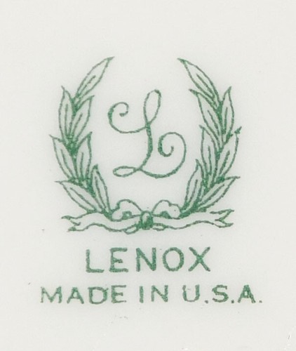 Lenox Westchester Luncheon Plate Gold Trim Green Backstamp M139 ( 9" Diameter) - Picture 5 of 5