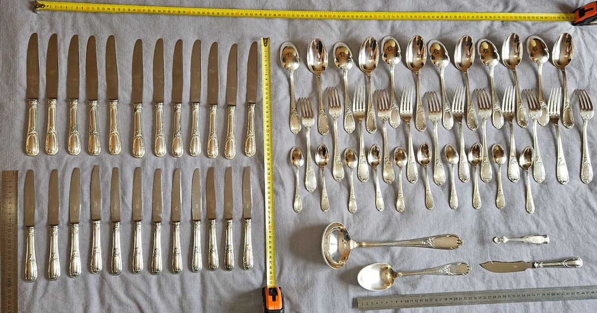 Ménagère Christofle, Modèle Marly, style Louis XV, 54 pièces