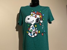 PEANUTS Snoopy New Christmas Santa official t-shirt Adult XL green NWT soft
