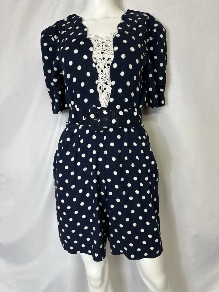 MAMELUCO VINTAGE SIN MARCA TALLA PEQUEÑA AZUL Y BLANCO LUNADOT CON CINTURÓN Foto 2 de 4