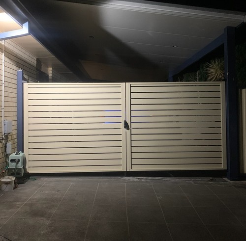 Driveway Gates Home or Business - Slat Swing Gate kits - Custom Size DIY SQM - Picture 2 of 14
