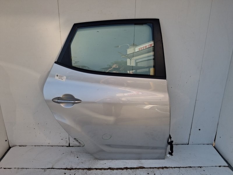 770041K000 porte arrière droit HYUNDAI IX20 JC 1.4BENZINA G4FA K8247-335084
